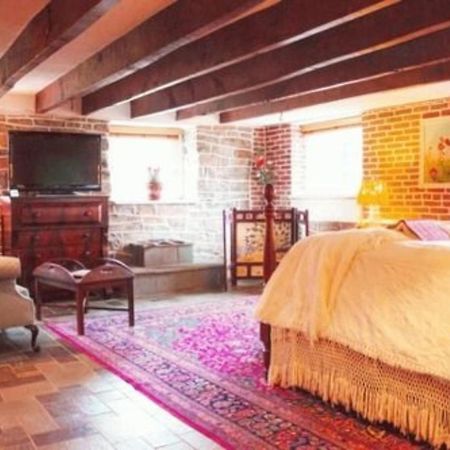 Smithfield Farm B&B Уинчестер Экстерьер фото