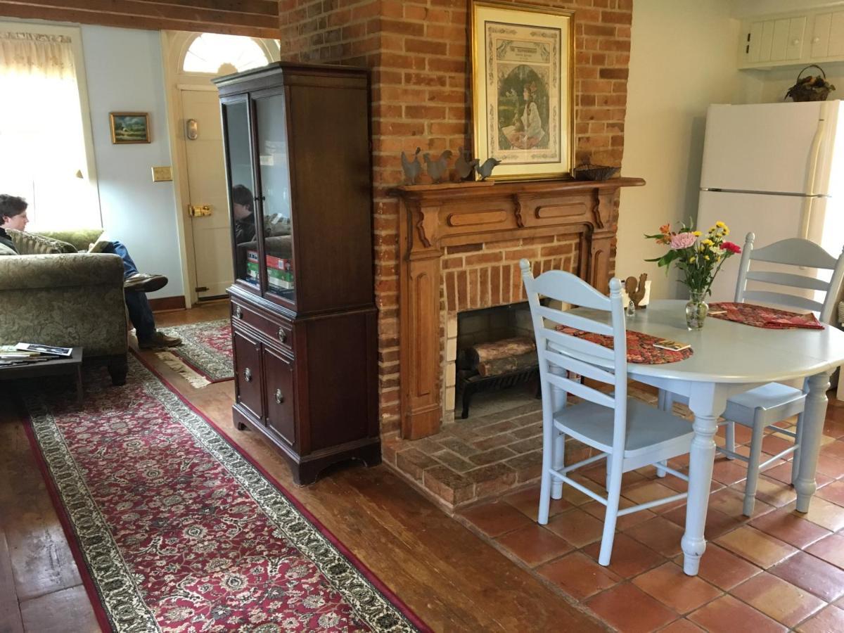 Smithfield Farm B&B Уинчестер Экстерьер фото