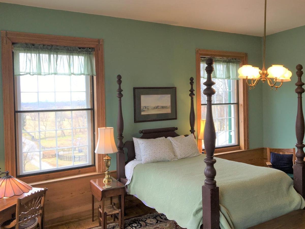 Smithfield Farm B&B Уинчестер Экстерьер фото