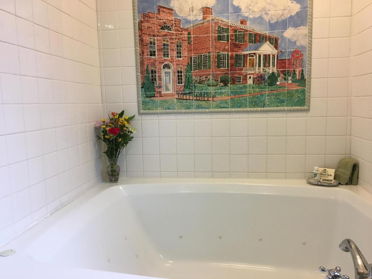 Smithfield Farm B&B Уинчестер Экстерьер фото