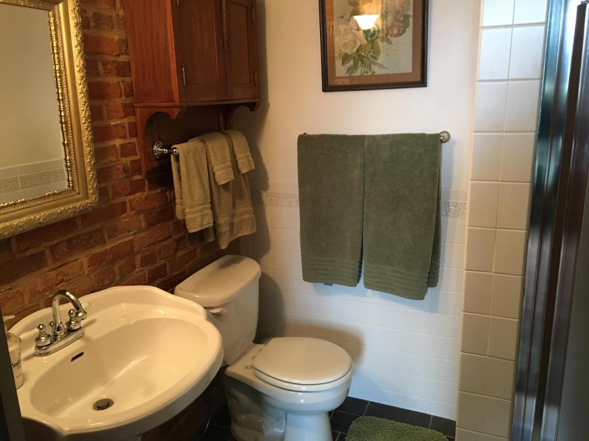 Smithfield Farm B&B Уинчестер Экстерьер фото