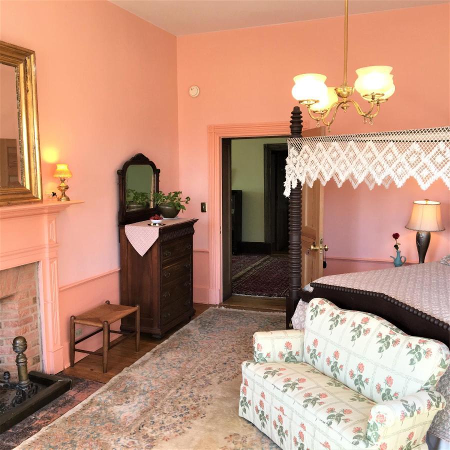 Smithfield Farm B&B Уинчестер Номер фото
