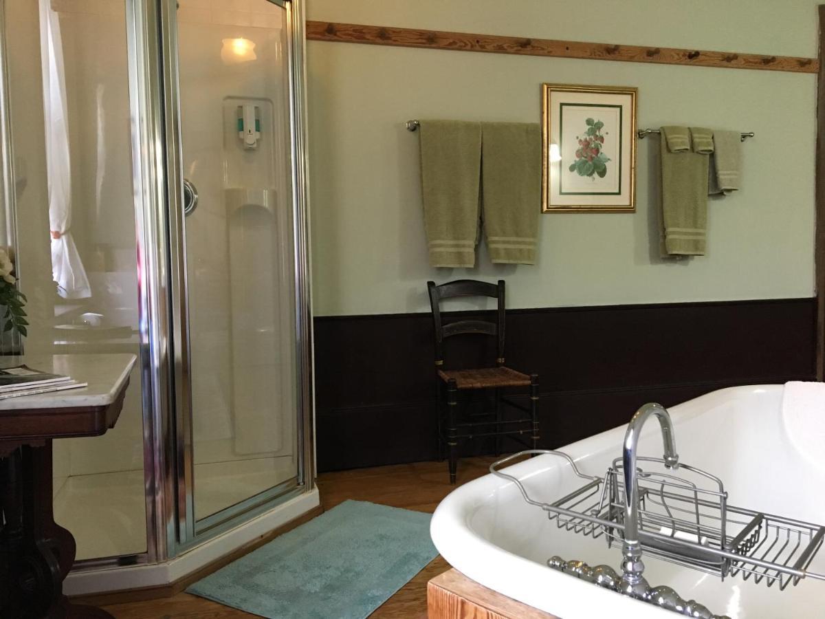 Smithfield Farm B&B Уинчестер Экстерьер фото